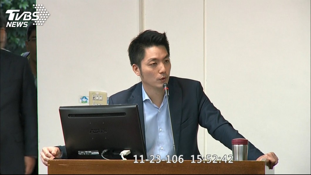 蔣萬安「韓粉沒理性」 廣告小妹:帥哥講話就是有道理