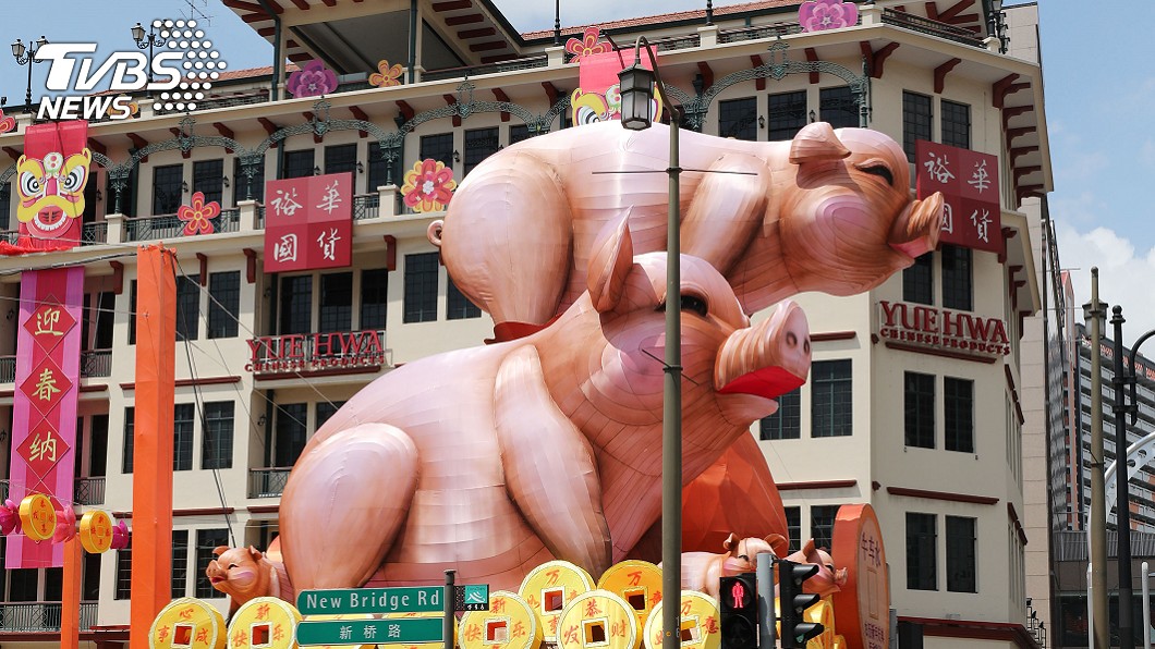 新加坡民眾對燈飾造型感到失望。圖／中央社
