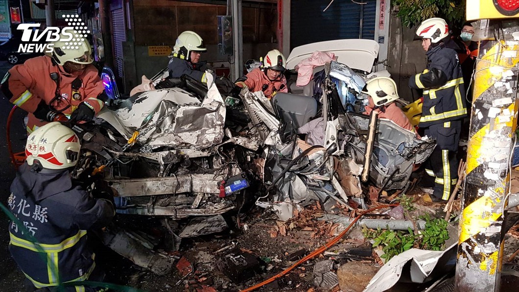女兒不祥預感...母遇酒駕慘死 雙B男逆撞支解車體