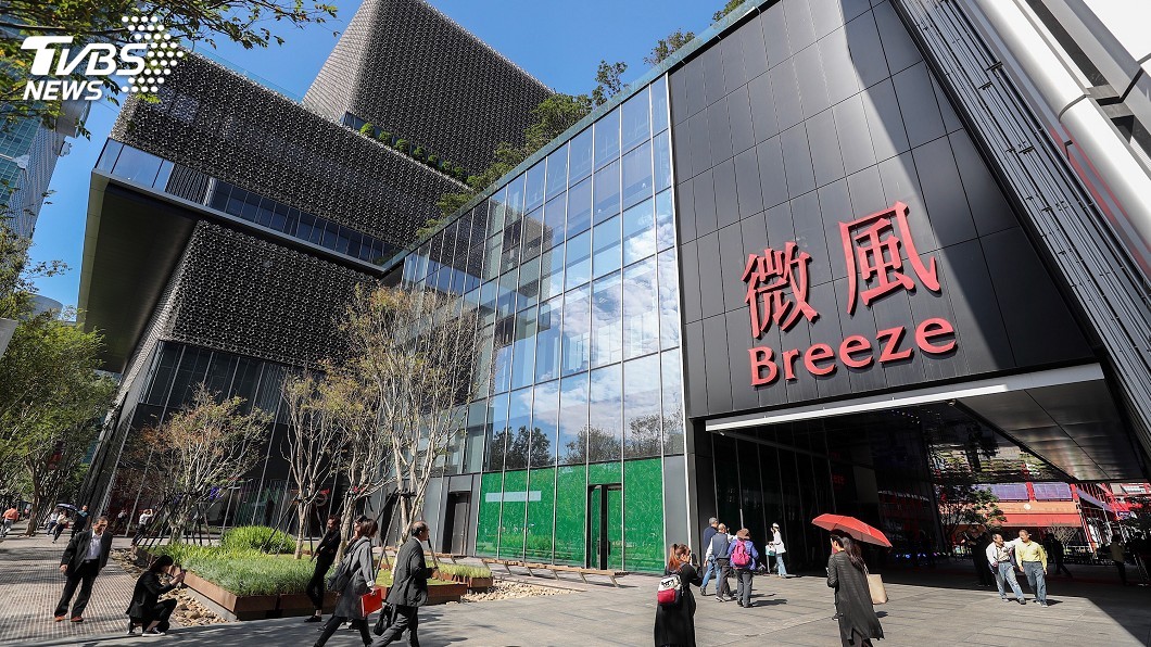 7集團插旗 信義區百貨肉搏戰正要開打