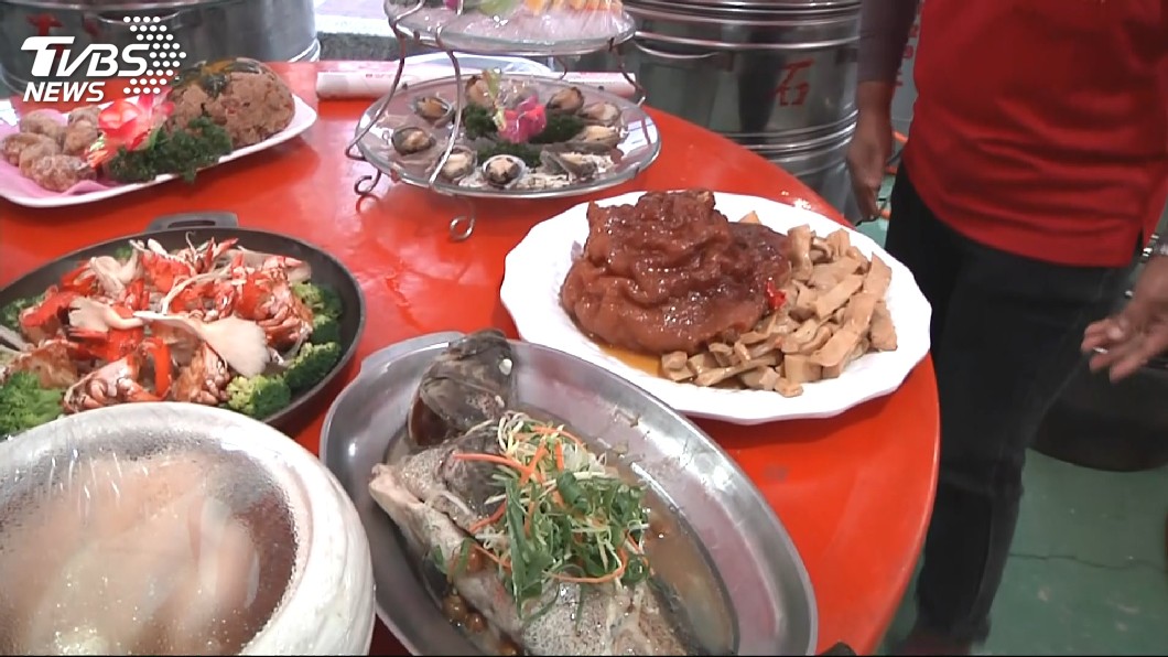 超心酸尾牙!豆干、泡菜、毛豆算3道菜 員工怒譙