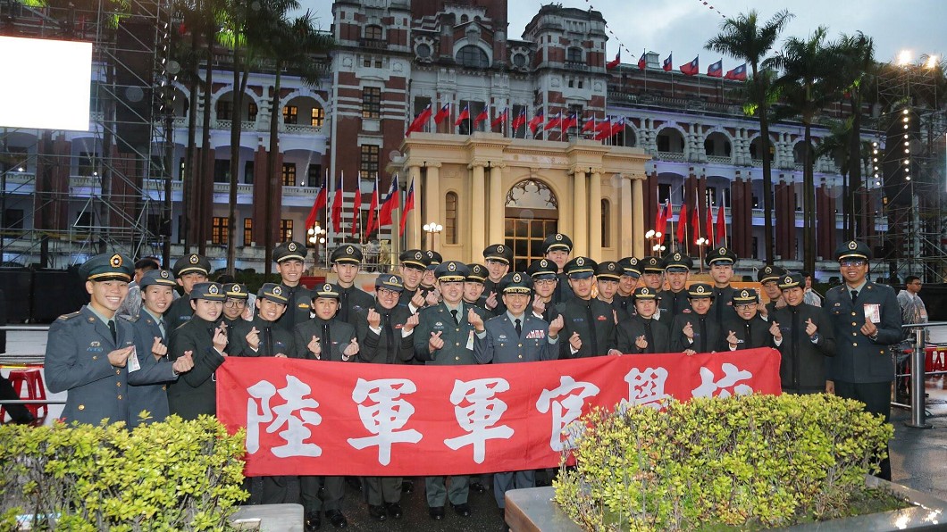 立委凍結陸軍官校預算要求改校歌　他霸氣喊：3百萬我出