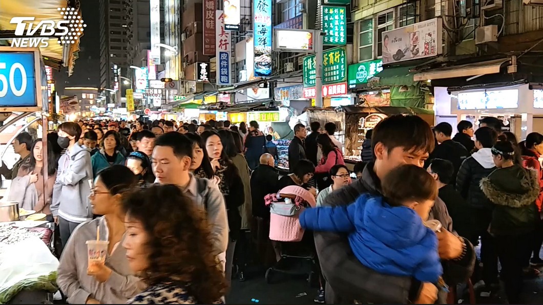 多虧韓流！六合夜市理事長大讚韓國瑜　綠議員陪訪好尷尬