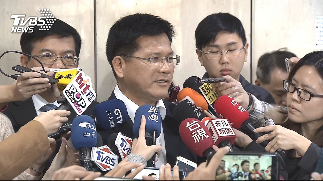 國境防疫升級 林佳龍、徐國勇視察桃機