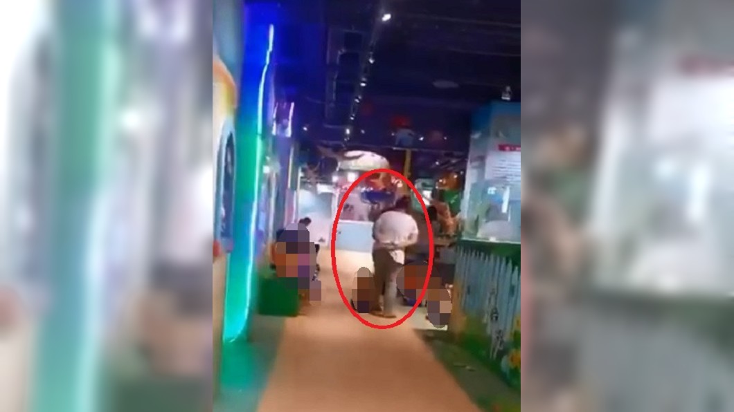吃不下就呼巴掌!鄉民拍到惡師踩童 揭幼兒園恐怖教育法