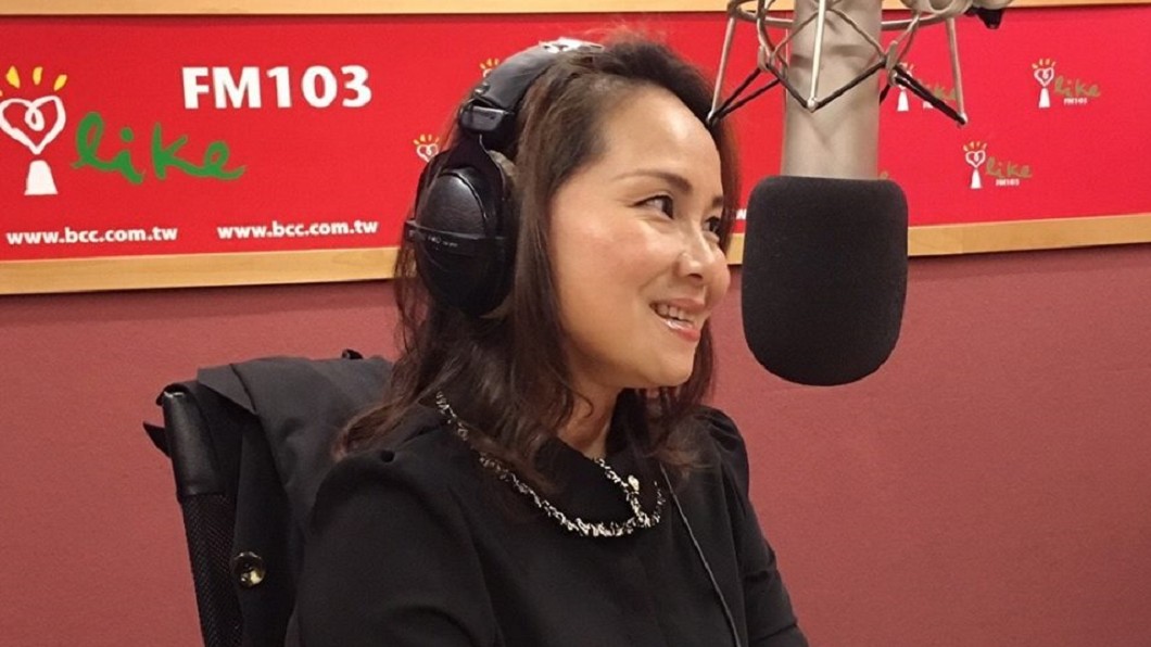 台灣Siri小姐藏6年首曝光 親友驚喜:妳會繞口令?