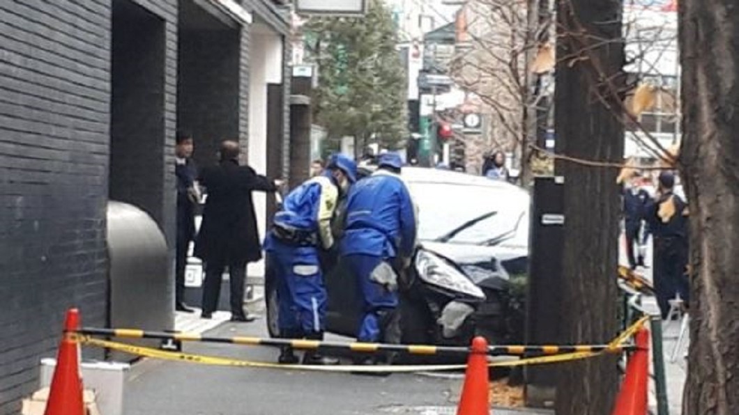 新宿鬧區車撞人群七傷 駕駛喝茶嗆到暴衝