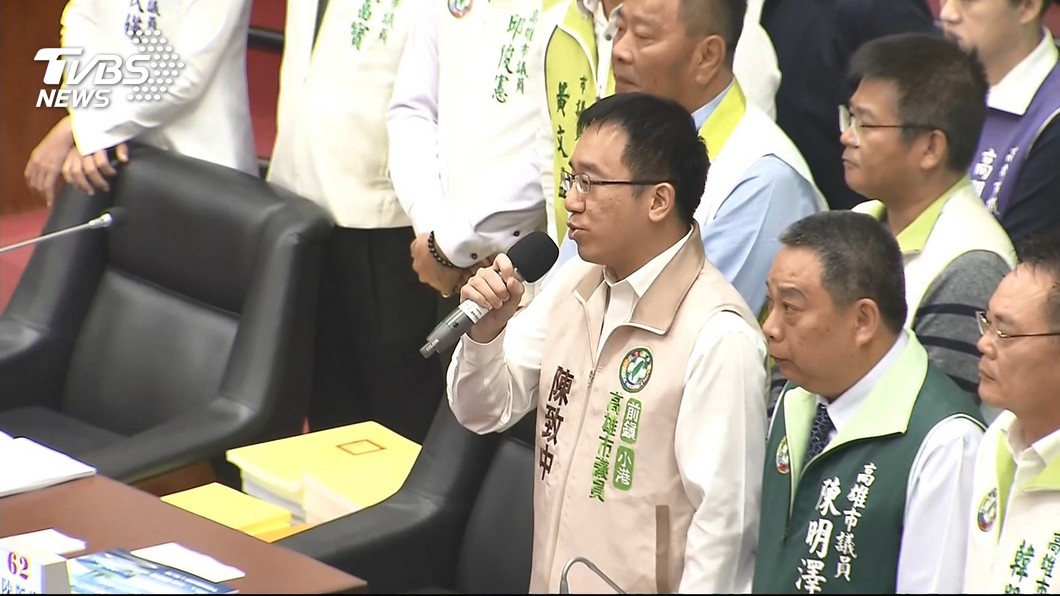 議會上演「王子復仇」　陳致中犀利質詢韓國瑜九二共識