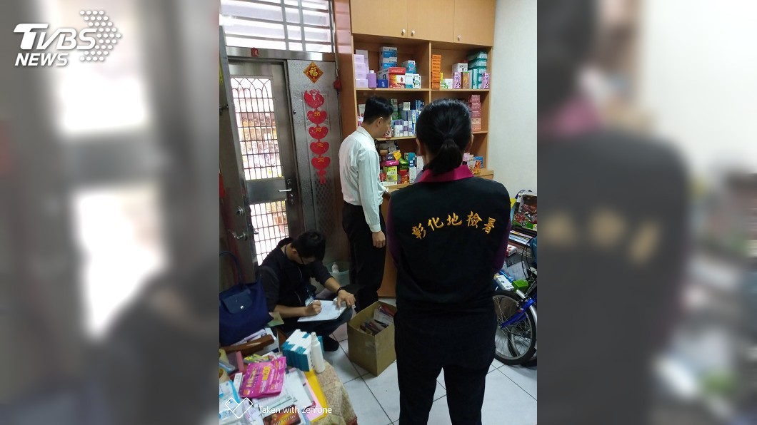 男子假扮醫師看病賣藥 涉犯詐欺遭羈押禁見