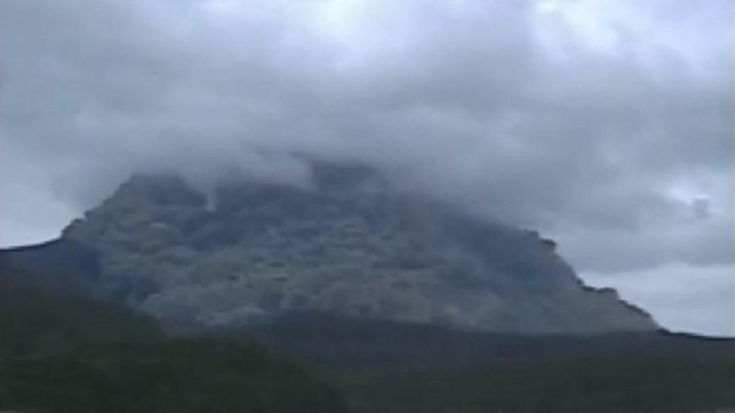 3個月內噴3次! 日本口永良部島火山爆發