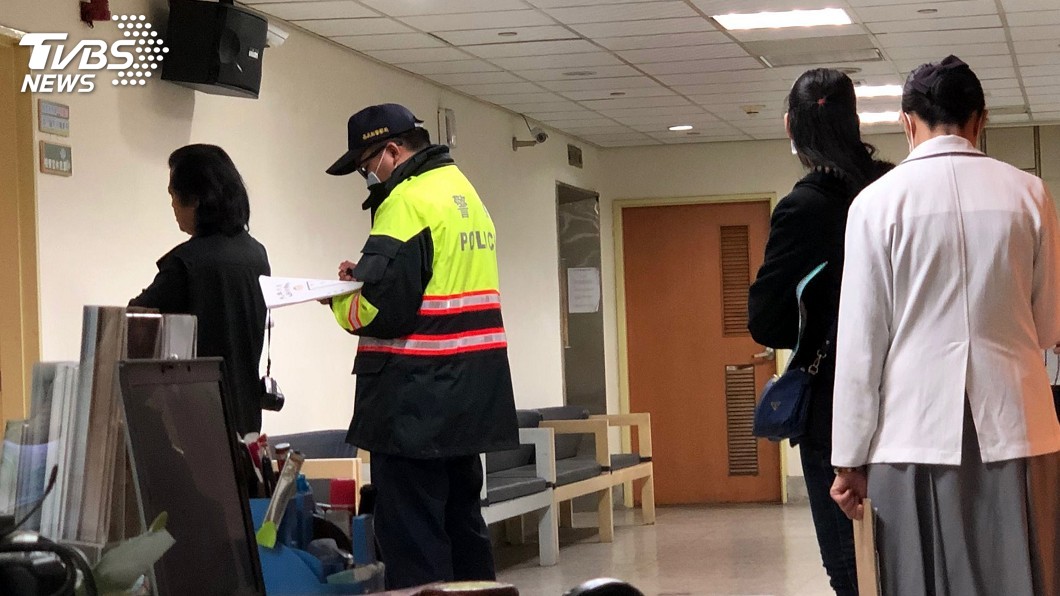嘉義8歲女童遭折疊桌夾住死亡 檢警初認定意外窒息