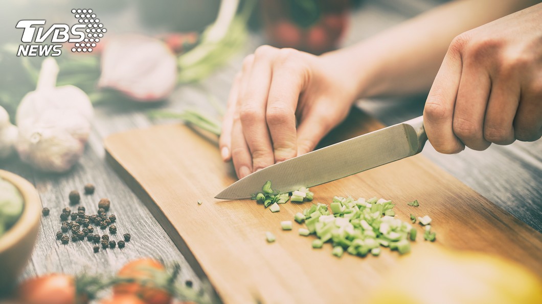 老公沒洗碗 愛心便當變成「檳榔配白飯?」