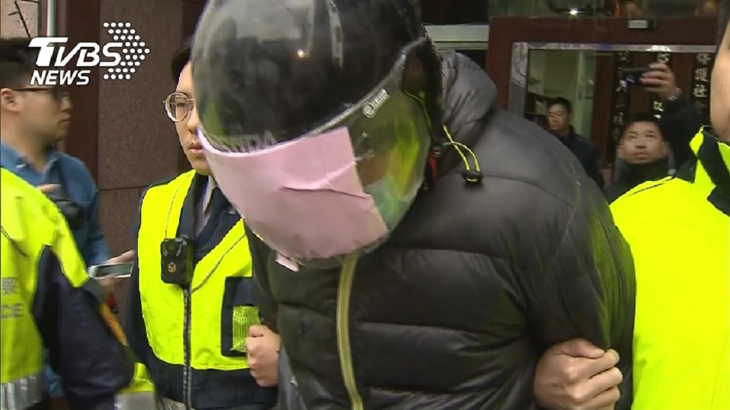 19歲女為養家陪酒!男友發現氣炸 當孩子面打死她