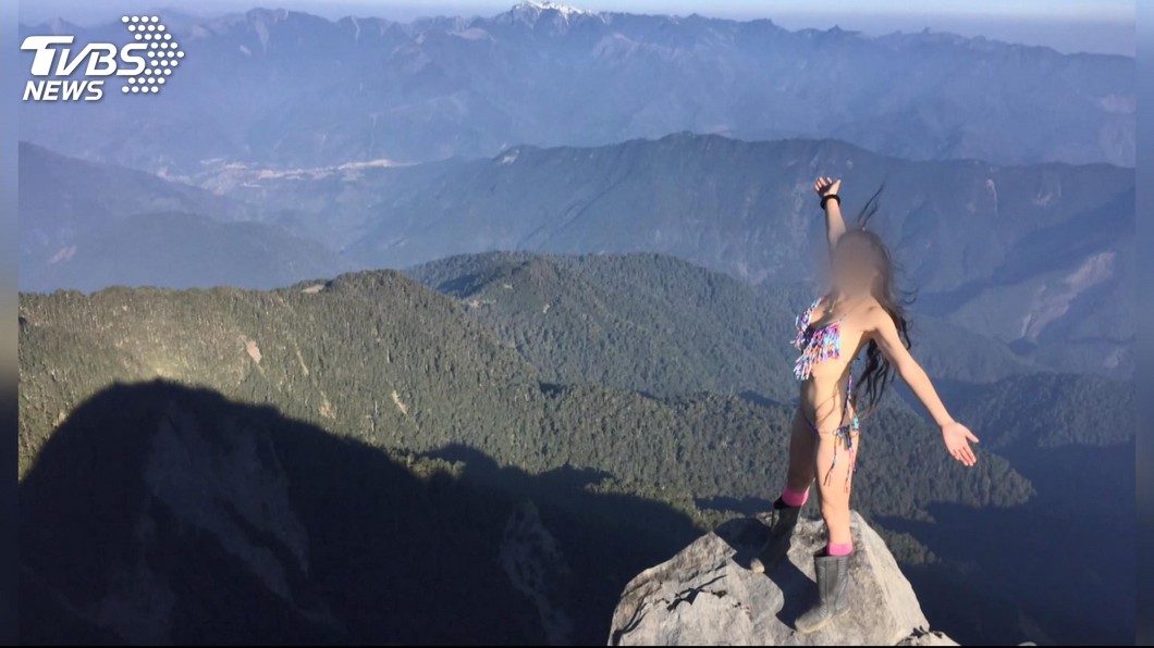 女登山客比基尼攻頂百岳 背後原因是這個