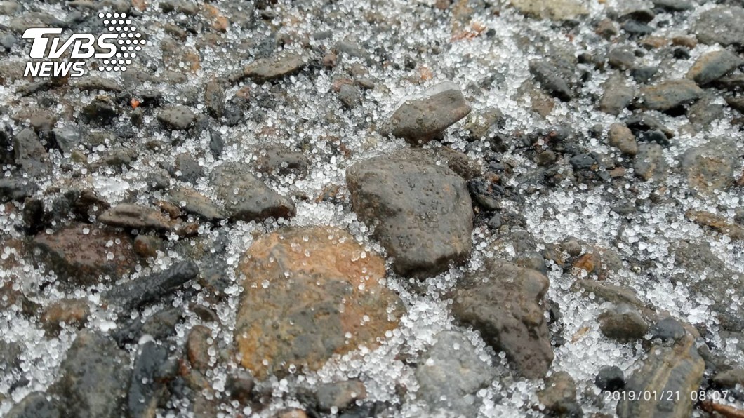 玉山飄雪粒!最強冷空氣報到 下探9度新低溫