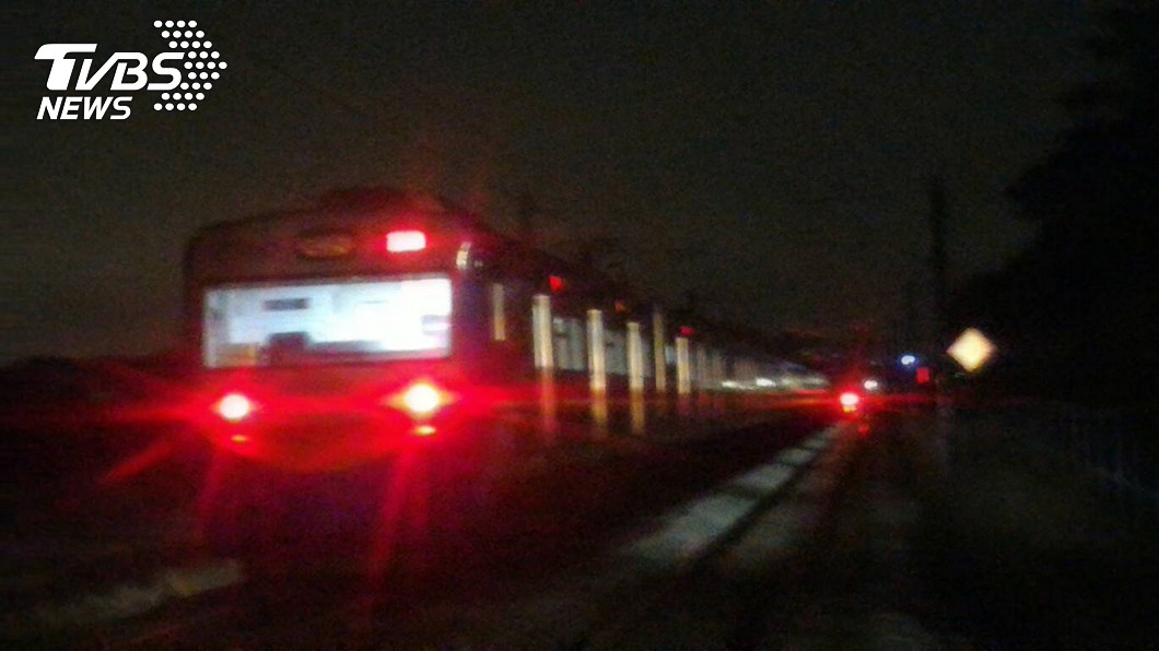 台鐵不能說的秘密 「作法真翻車、1女戰18男性愛趴」