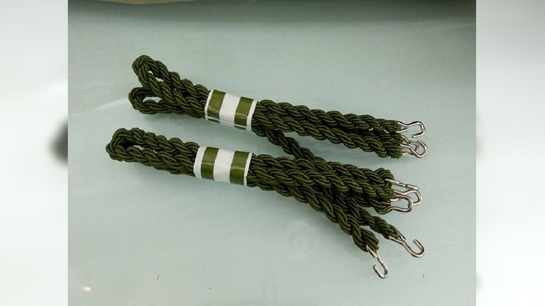 收納小幫手!他曝軍中小物「綁腿」 好用到買10條回家