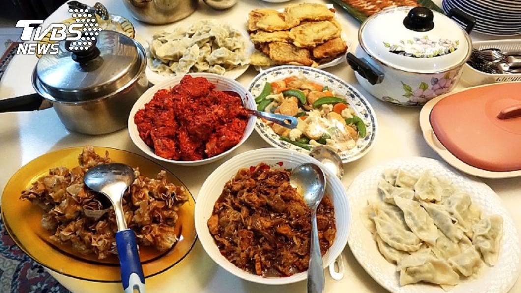 姑婆一家愛蹭飯 她心寒「奶奶過世沒人來」求招逼退