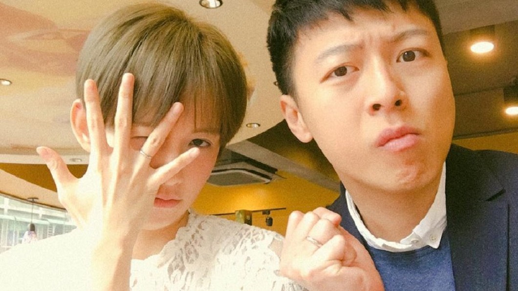 趕年前出嫁!袁艾菲登記結婚曬鑽戒:真的沒懷孕