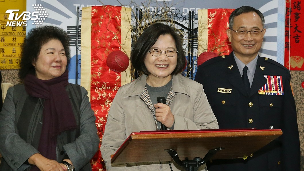 守護台灣安全! 蔡總統向「四大天王」致敬