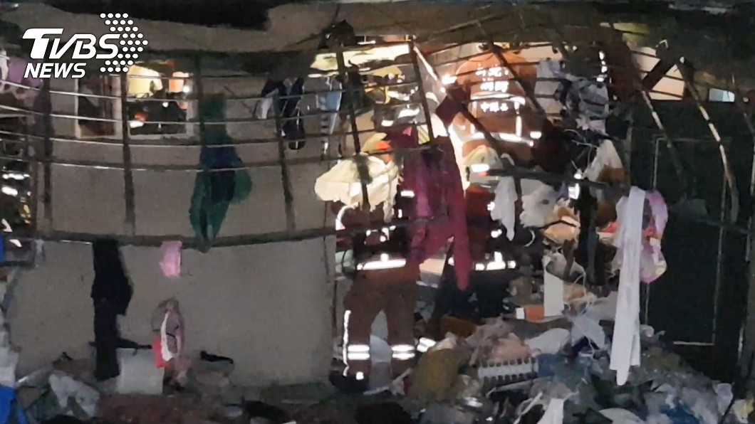 「碰!」板橋半夜氣爆 疑女引爆瓦斯輕生害5人傷