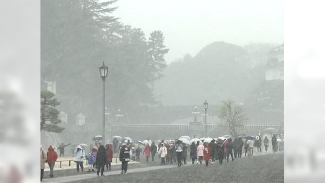 大雪冰封日北海道 氣溫急凍航班停飛