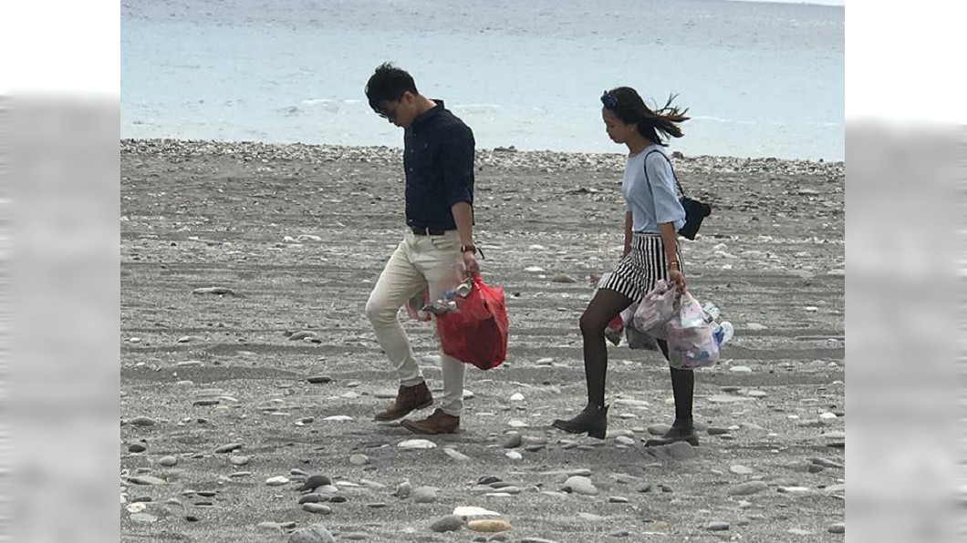 情侶約會到台東淨灘 當地人感動:雖不認識,但謝謝你們