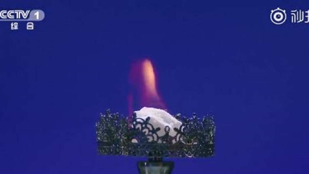海底採集甲烷氣體 親眼目睹型態變化