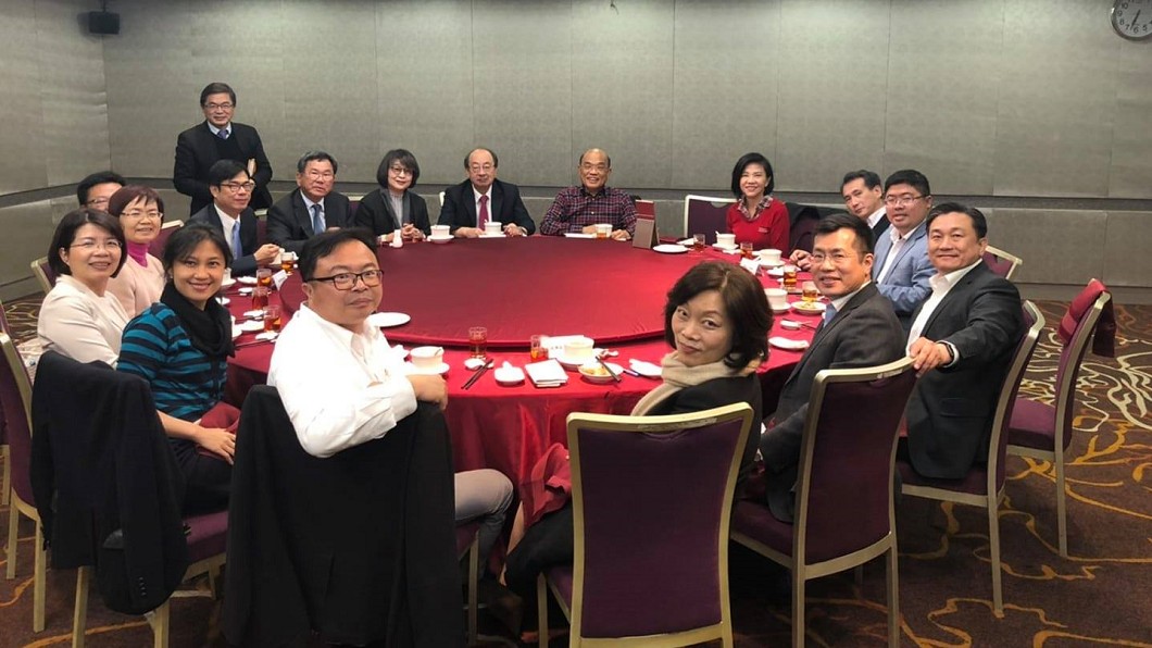 韓度假挨轟…蘇自動加班 他引《甄嬛》這句開嗆