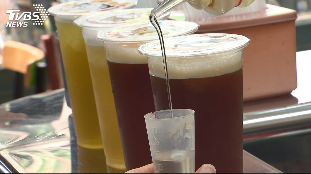 手搖飲接連表態! 他直言:被馴養的風險