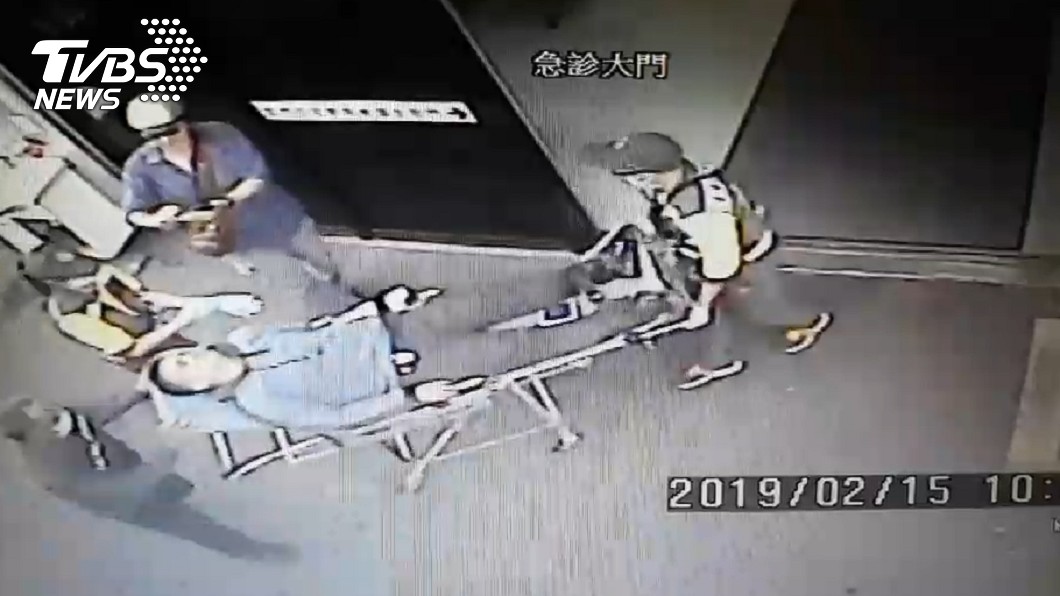 市區騎車遇惡煞!台東男遭攔路搶 左手被砍血狂噴