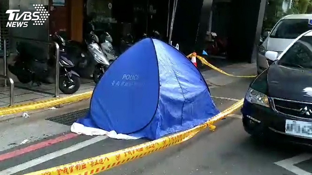 女子疑精神不穩從工地13樓墜樓亡 母到場崩潰痛哭
