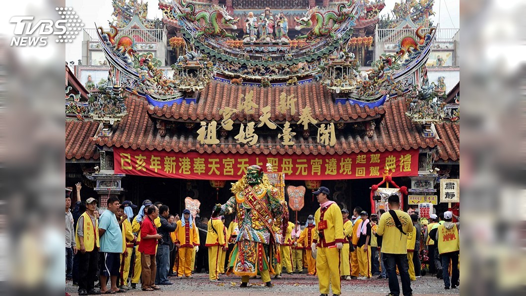 不只全台瘋媽祖！上白礁「蜈蚣陣」接力網友讚：此生必去