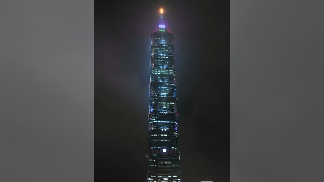 台北101元宵最高主燈 燈光秀搭配快樂頌
