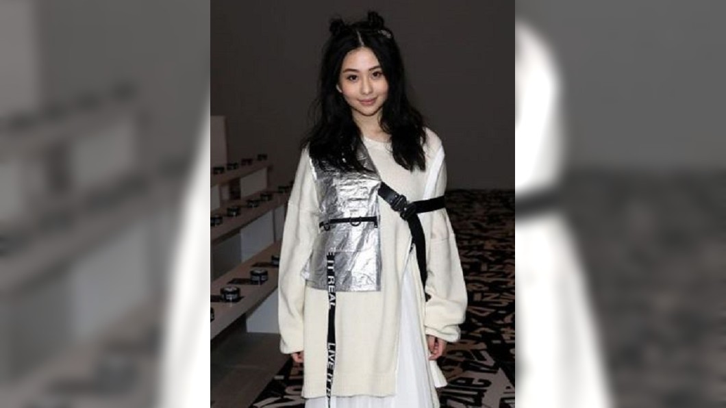 邱淑貞大女兒亮相 擔任爸爸品牌模特兒