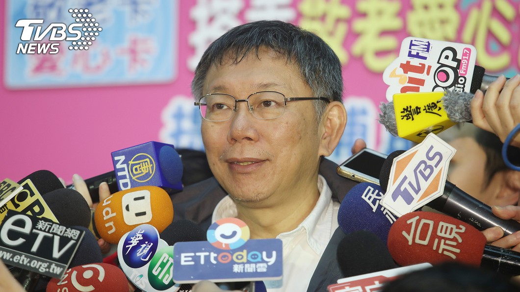 台北燈節遭批「史上最爛」 柯文哲替同仁抱不平臉書回嗆