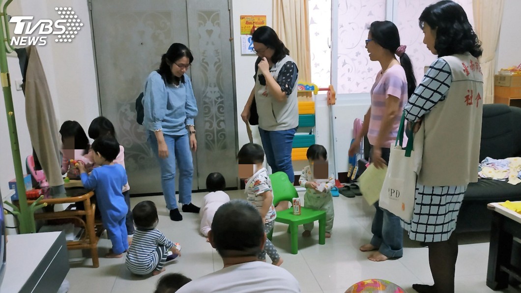 無照收托12名幼兒 台南母女被查獲開罰