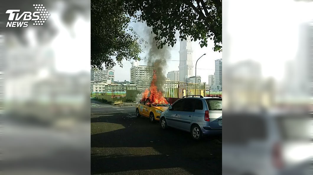 高雄計程車起火 撲滅後驚見焦屍瓦斯桶