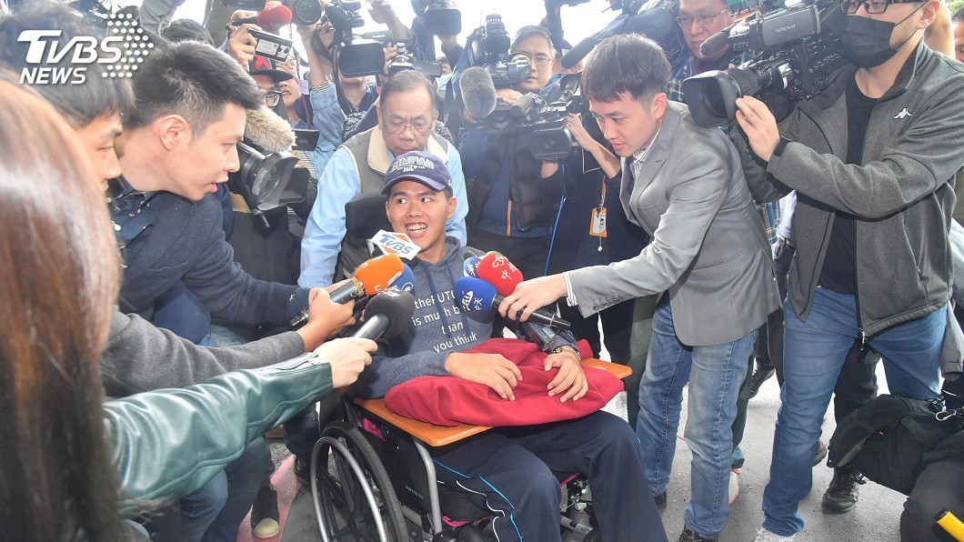 秦良丰奇蹟重生 三總:復健強度不輸特戰訓練