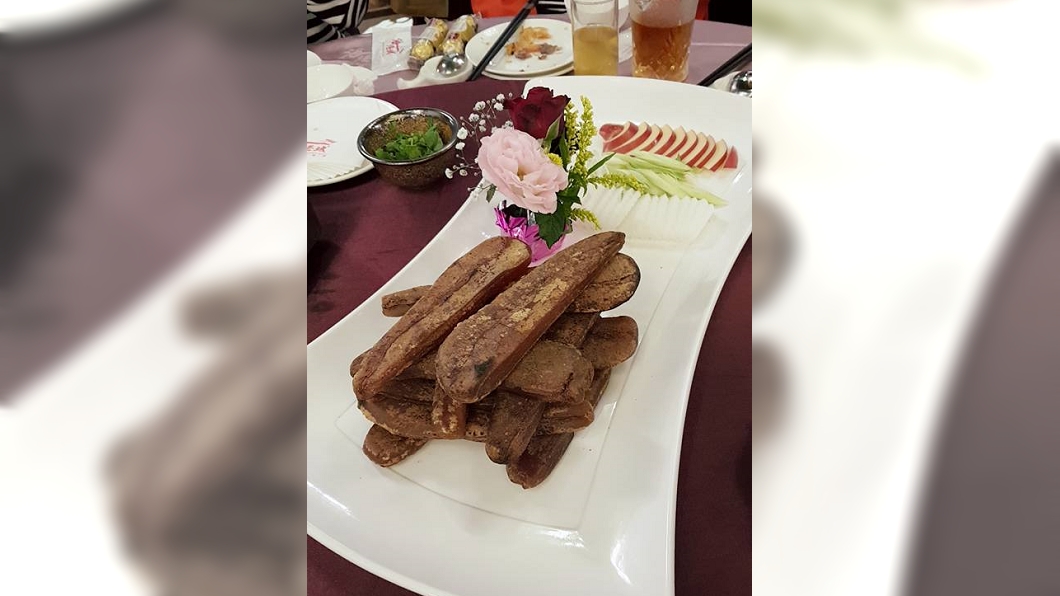 台中不能輸!婚宴烏魚子整疊端上桌 每人爽嗑1瓣