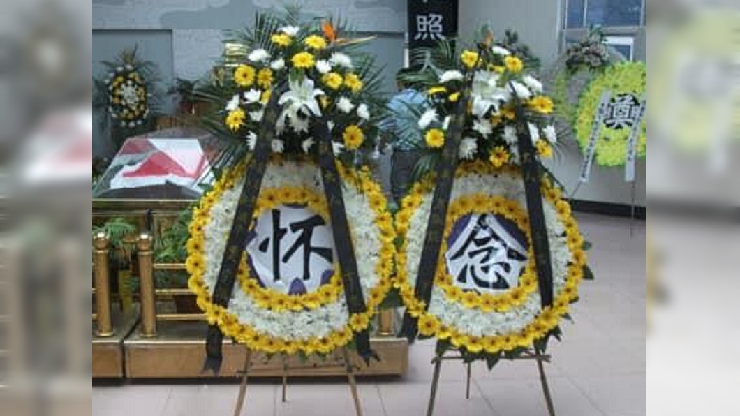阿公出殯撞期女兒畢旅 媳婦怨「一生一次」全家搖頭