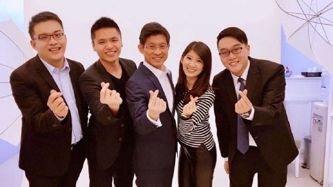 大人放手吧!藍營李玉文退選高雄立委 接棒超正妹女兒