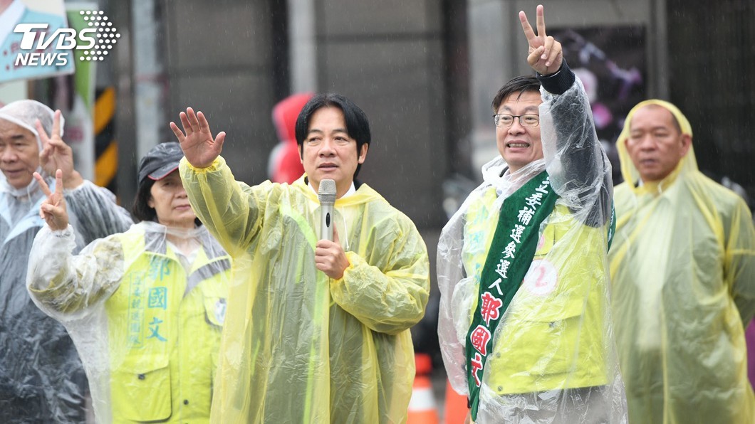 台南立委補選戰況激烈　賴清德風雨中輔選