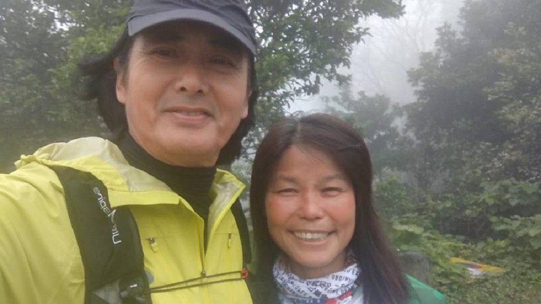 拍戲破頭縫5針 周潤發隔2天登山首露面
