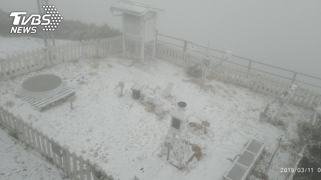 玉山再下雪...積雪2.5公分!本周最冷時間點曝光
