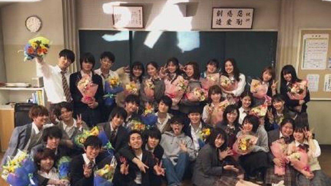 結局看不夠!「3年A班」 彩蛋造成網路當機