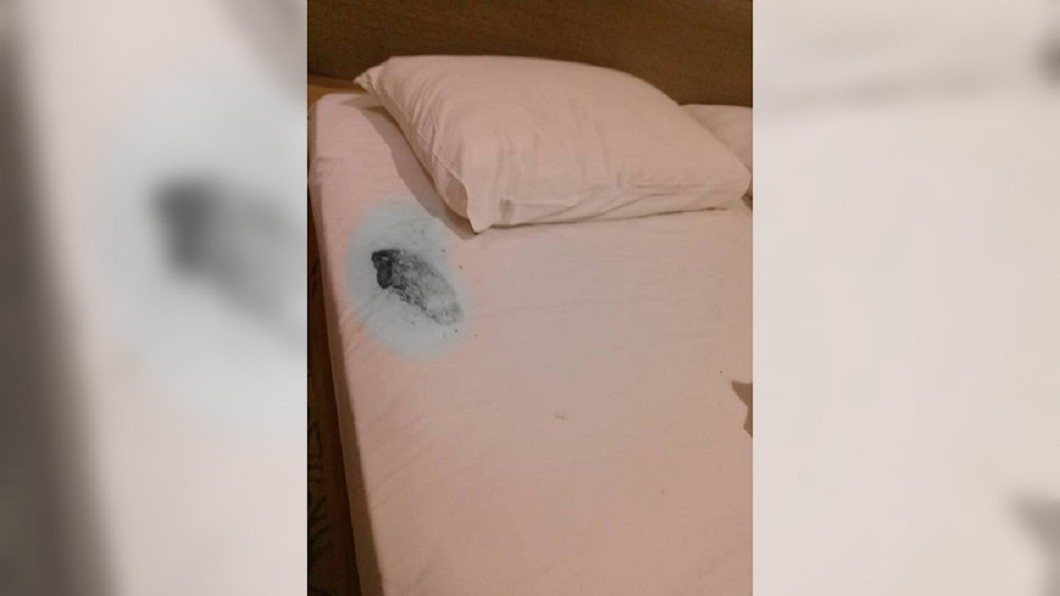 噁!房客拉屎在床上 房務崩潰:食慾全消…