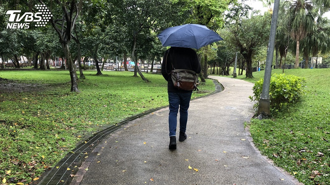水氣減少降雨漸歇 東北季風影響天氣較涼