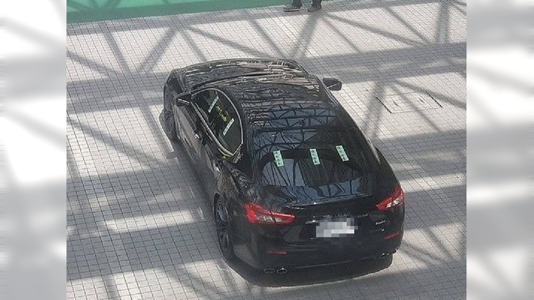 海神擋車道!警衛急壞「跑遍診間問」 2小時才找到人