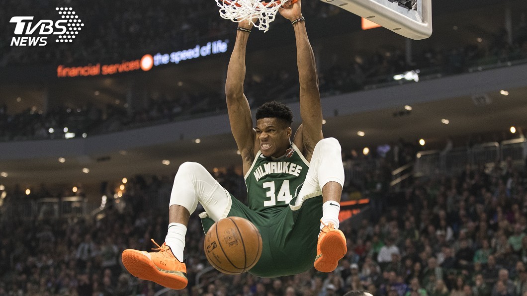 字母哥轟生涯新高52分 NBA公鹿仍不敵76人